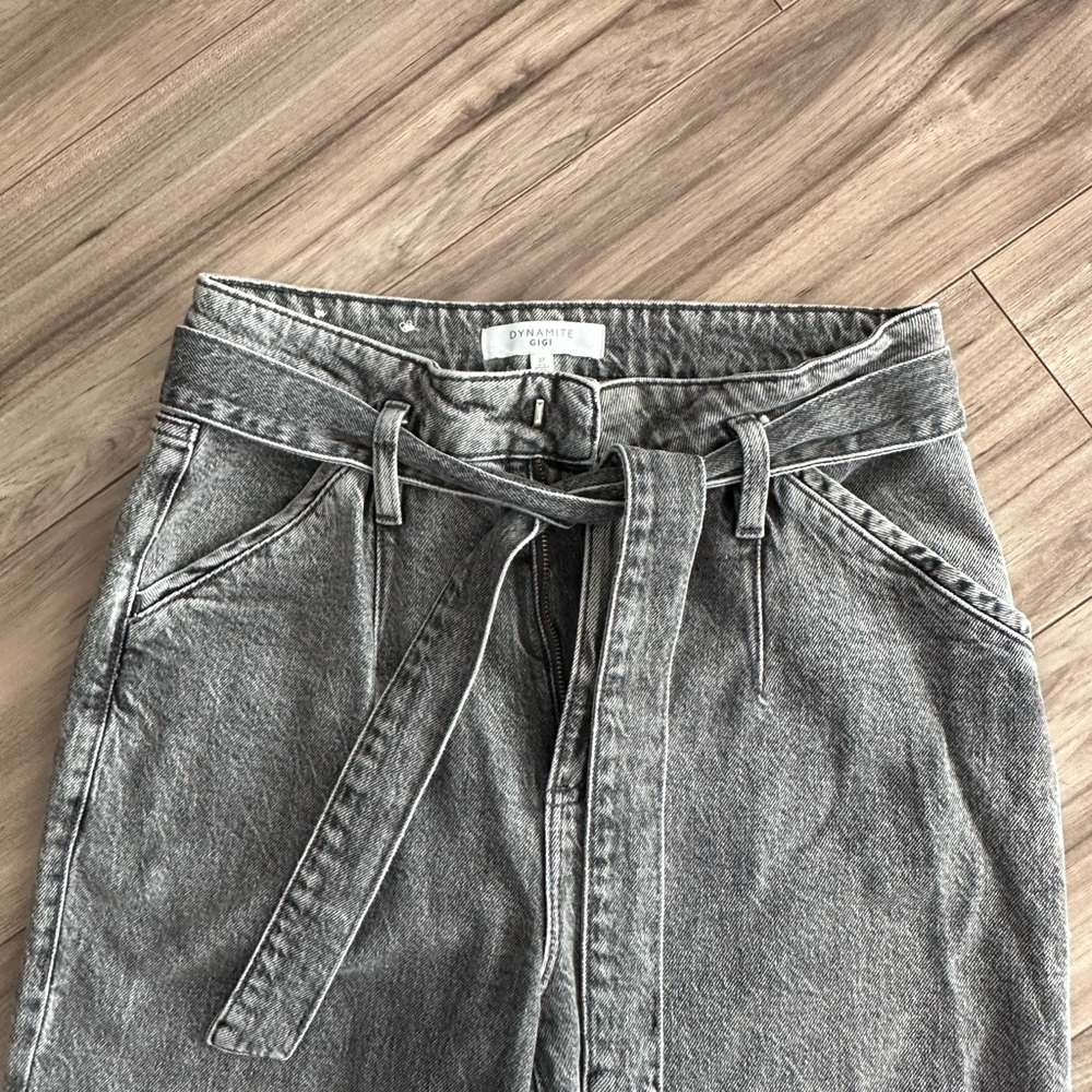 Dynamite Women's Gray Relaxed Jeans